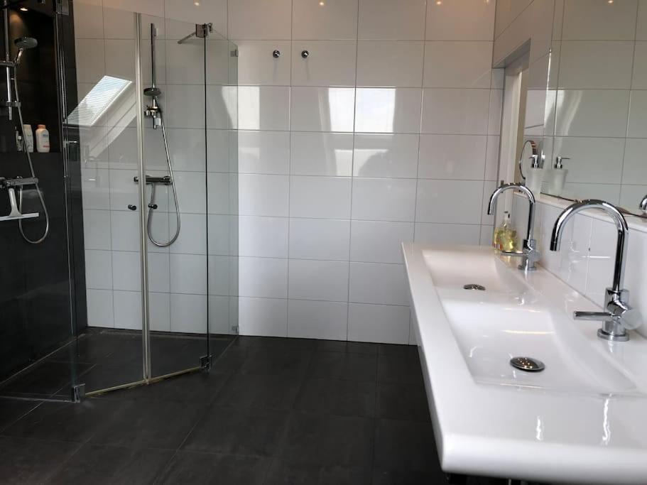 Luxe Woonboerderij In De Natuur. Nieuwkoop Exteriér fotografie